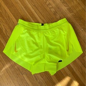 NIKE AEROSWIFT SHORTS